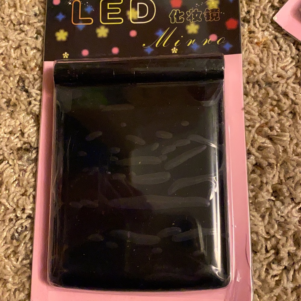 Led makeup mirrors